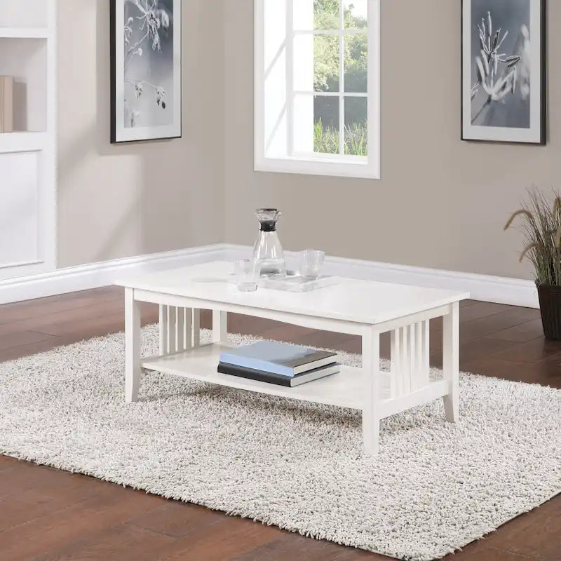 Table basse au fini chêne ton moyen