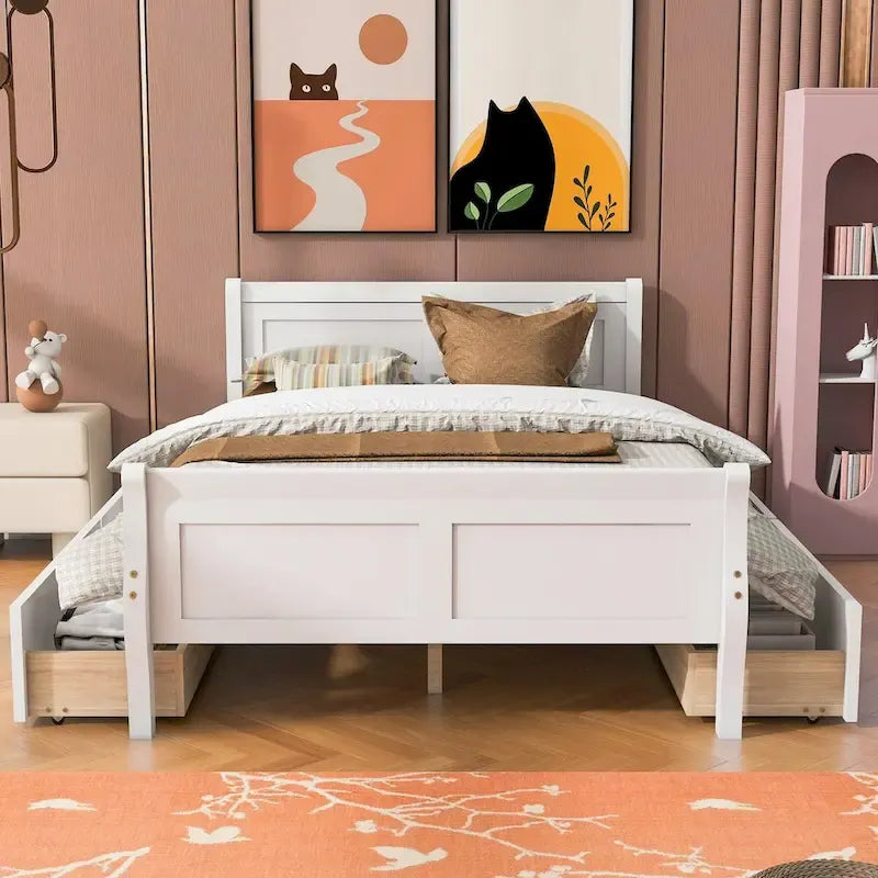Lit plateforme en bois avec 4 tiroirs et design épuré